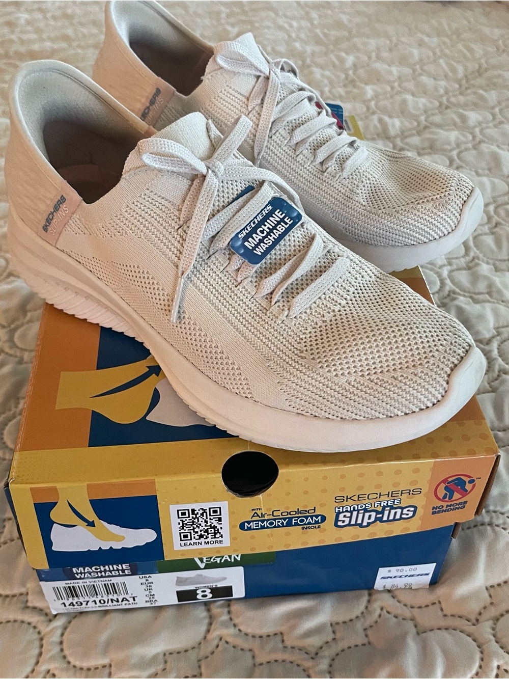 Skechers Ultra Flex 3.0 Slip-on in Off-White Size 8